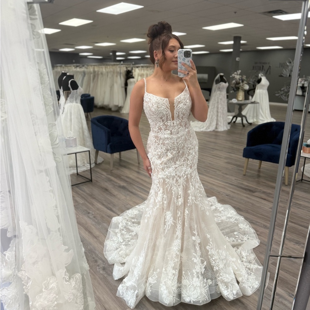 Allure Couture Wedding Dress C704